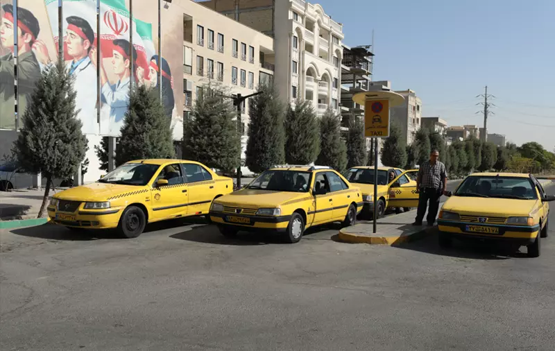 نوسازی ۵۰ دستگاه  از ناوگان تاکسی‌های فرسوده با ارائه ۵۰ فقره تسهیلات ۲ میلیاردریالی به رانندگان با اعتبار ۱۰۰ میلیارد ریال